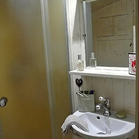Lo Rey Du Hotel